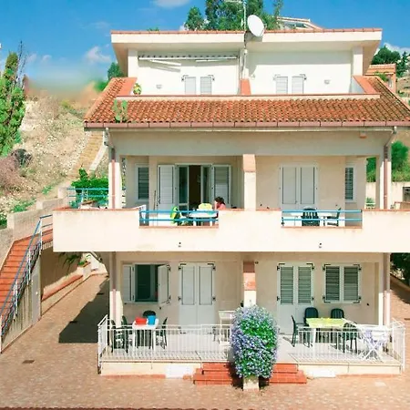 Lumia Vacanze Hotel